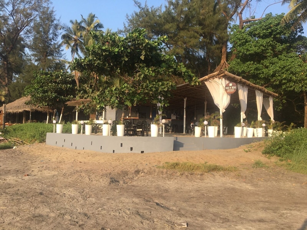 Mamagoa Resort