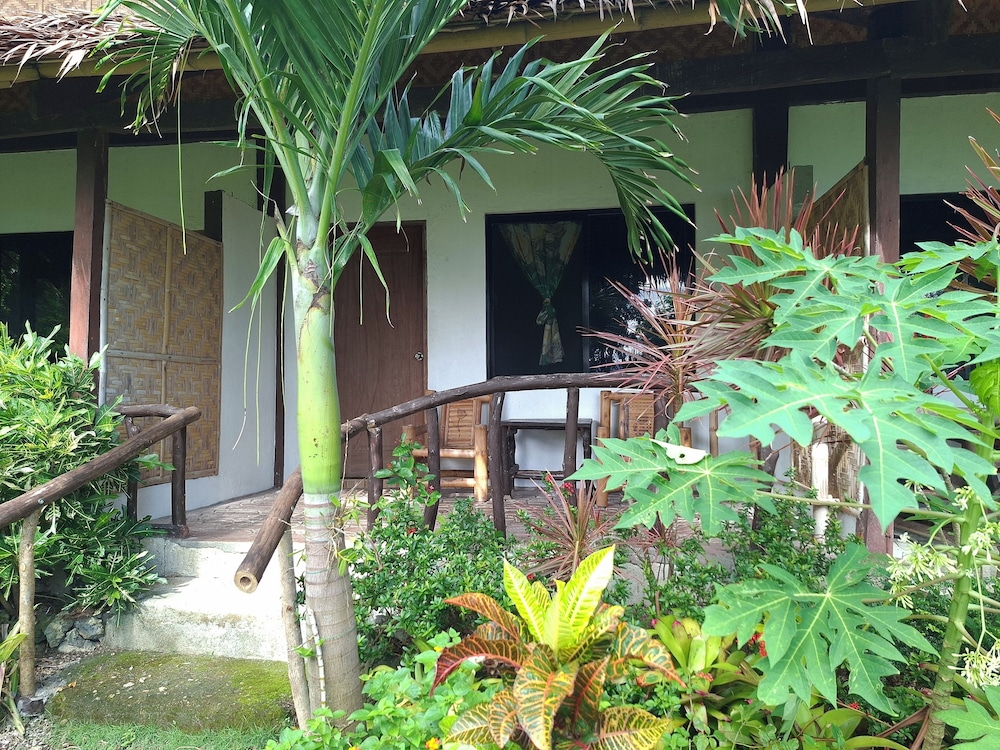 Bohol-Lahoy Dive & Beach Resort