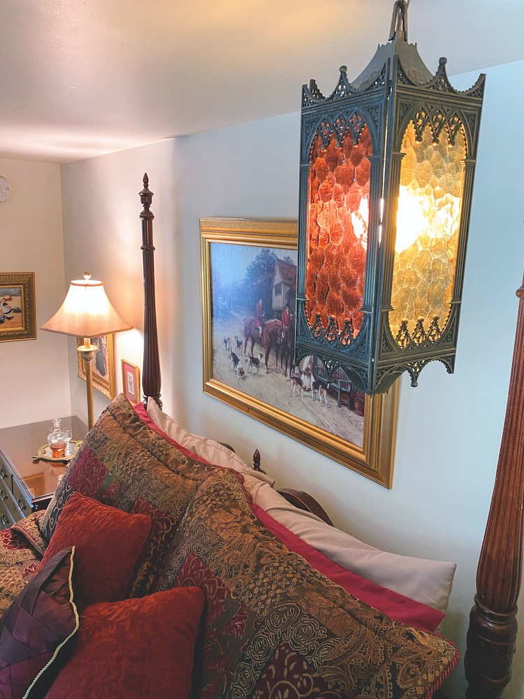 The Stone Hedge B&B