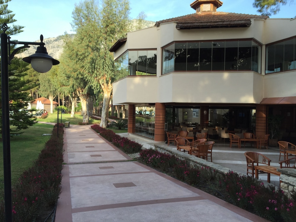 Champion Holiday Village - All Inclusive