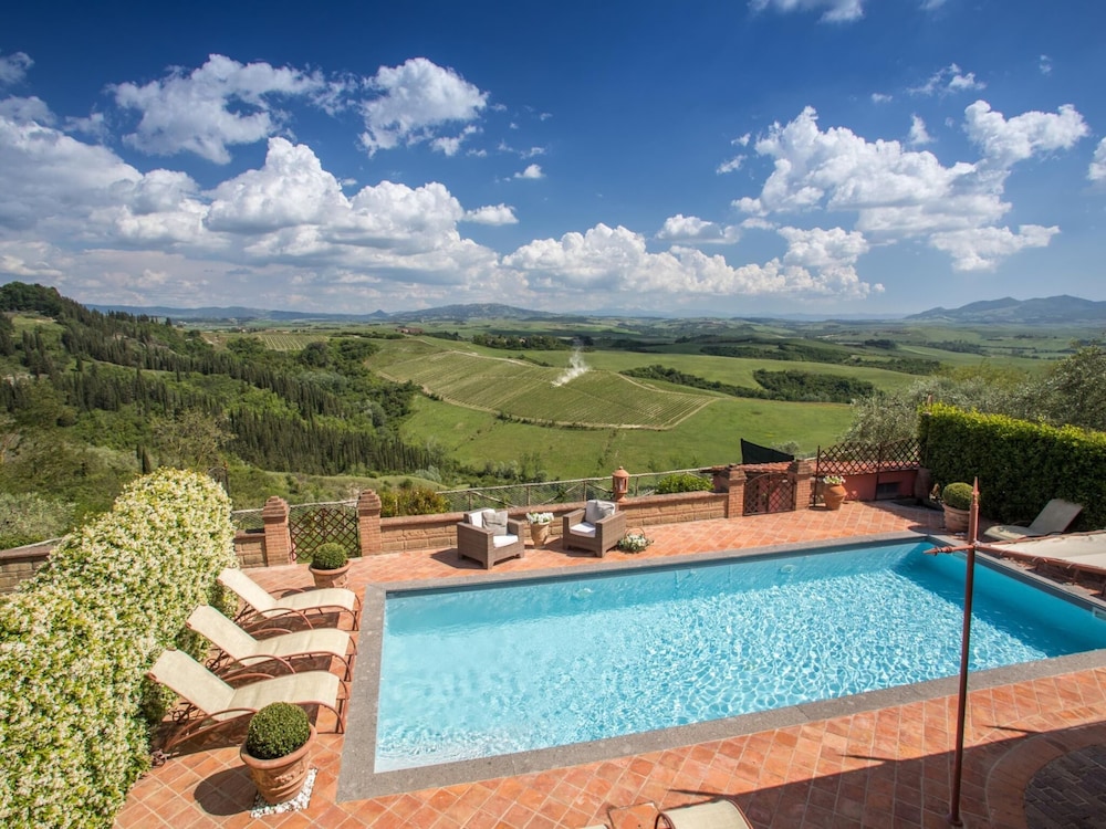 Peccioli Villa Retreat photo 4