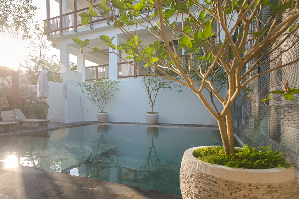 Pineapple Lazy Beach Villa