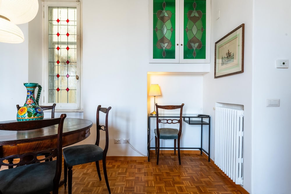 Casa Emme in Rome With 2 Bedrooms and 1 Bathrooms