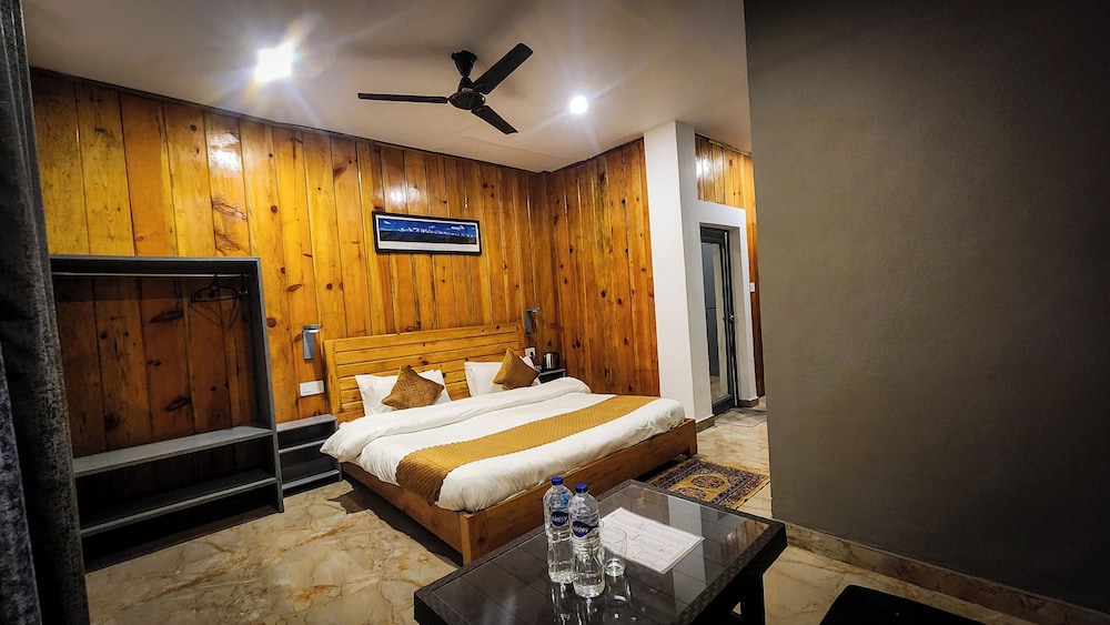 Neelkanth retreat