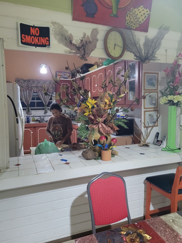 JO J'S Hostel