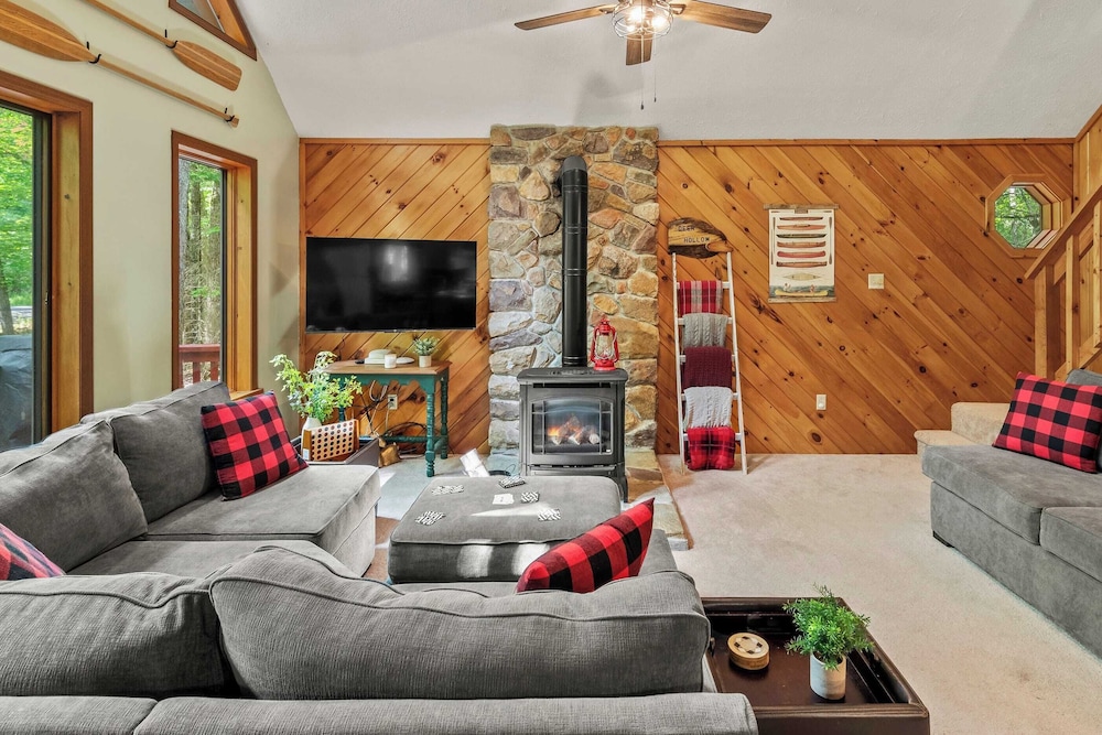 Deer Hollow by Avantstay Big Yard + Lake Access