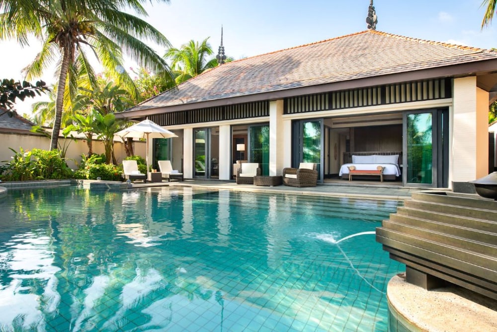 Raffles Hainan
