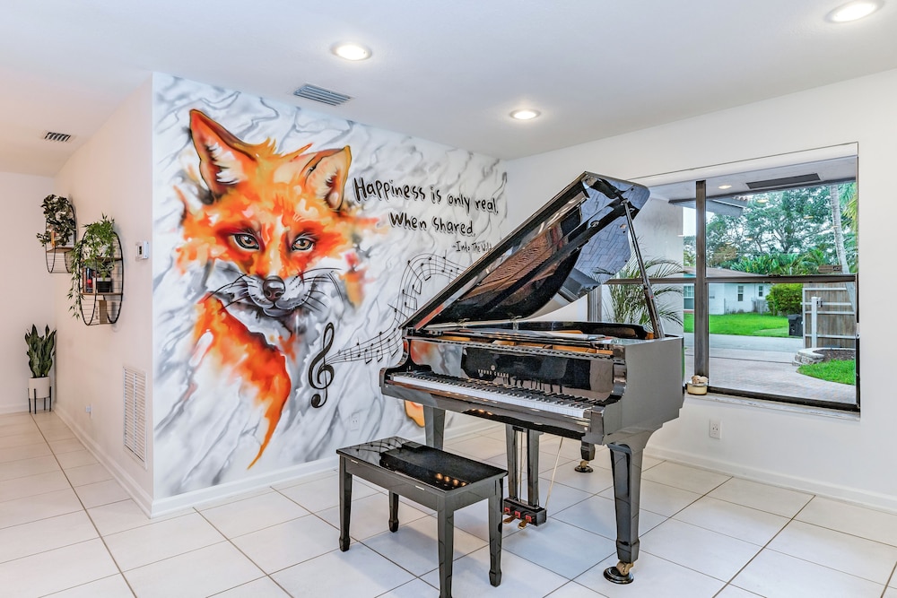 Fox Island Heated Spa - Downtown & Beach