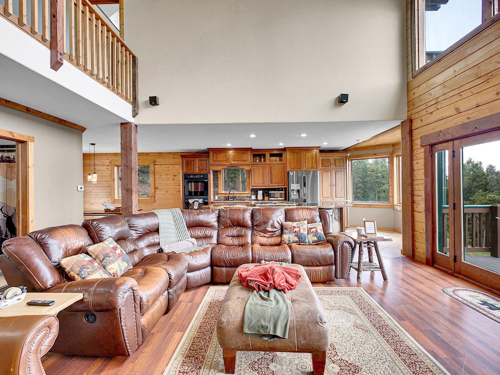 Switchback Basecamp 4 Bedroom Home
