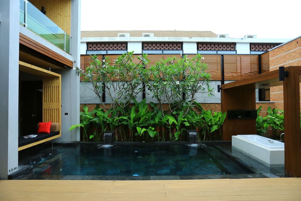 Pavilion Samui Pool Residence