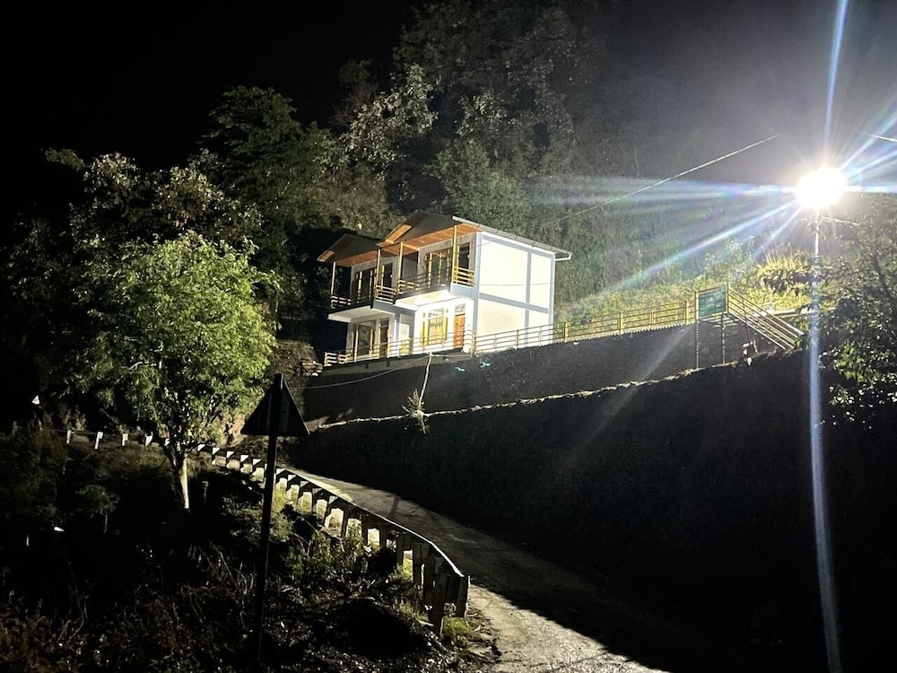 NEERANGANA RETREAT