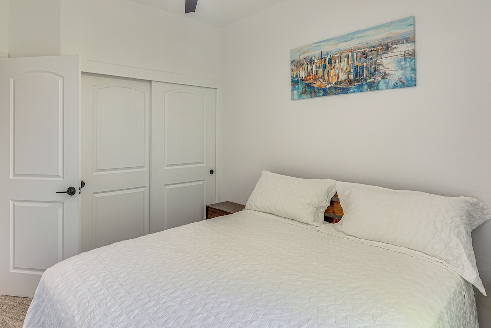 2 Mi to Colorado River! Home w/ Dog-friendly Yard