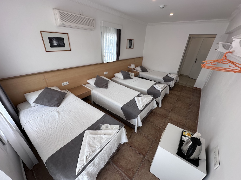 Mimosa Pension