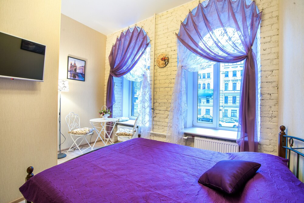 History Apartments