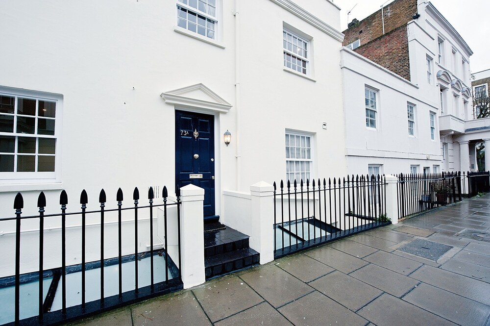 The London Agent Pimlico King Bed