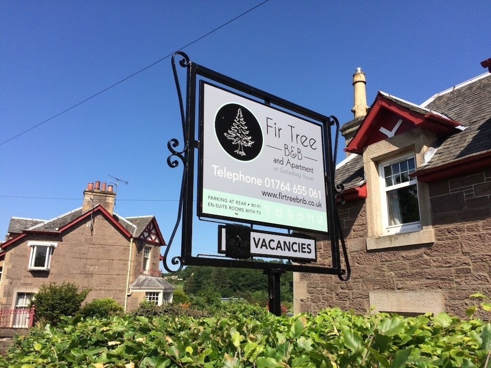Fir Tree B&B at Galvelbeg House