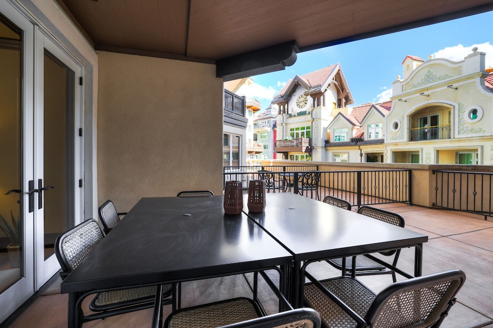 Luxury 3 Bedroom Condo at The Arrabelle by RedAwning - Save 20 on 7 Nights! - Property Image 17