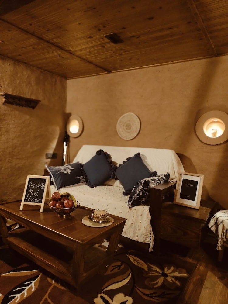 SNOVIKA THE ORGANIC FARM AND STAYS