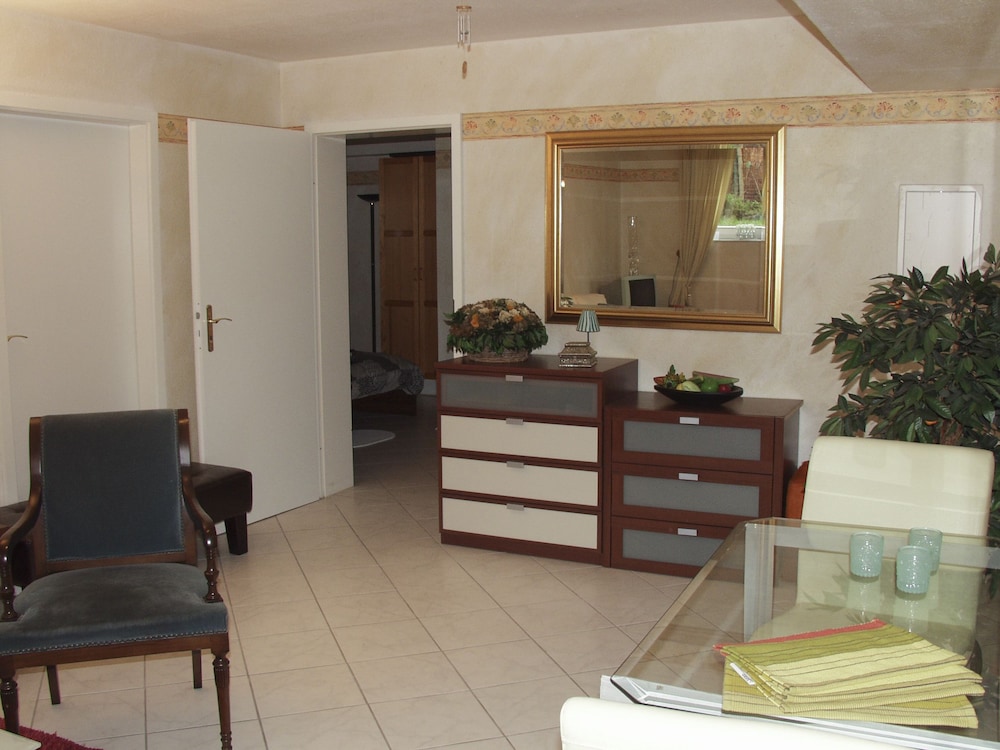 Tolstov-Hotels Apartment