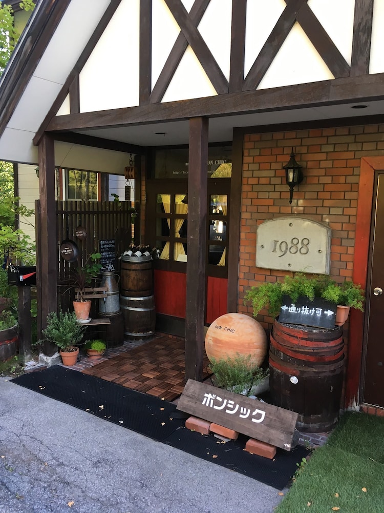 Photo 18