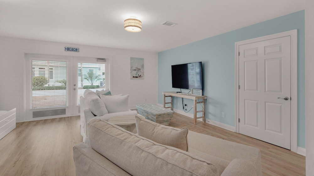 4BR Home w/ Private Pool, Game Room, Beach Access!