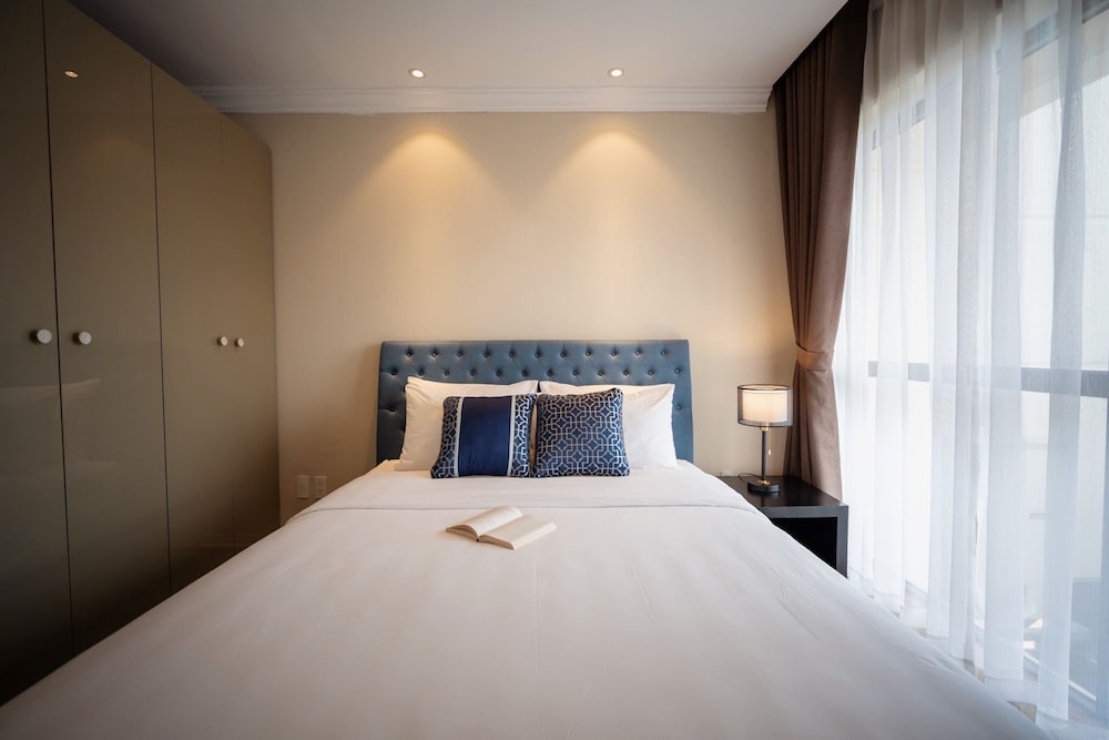 Skyline Tower - Service Apartments