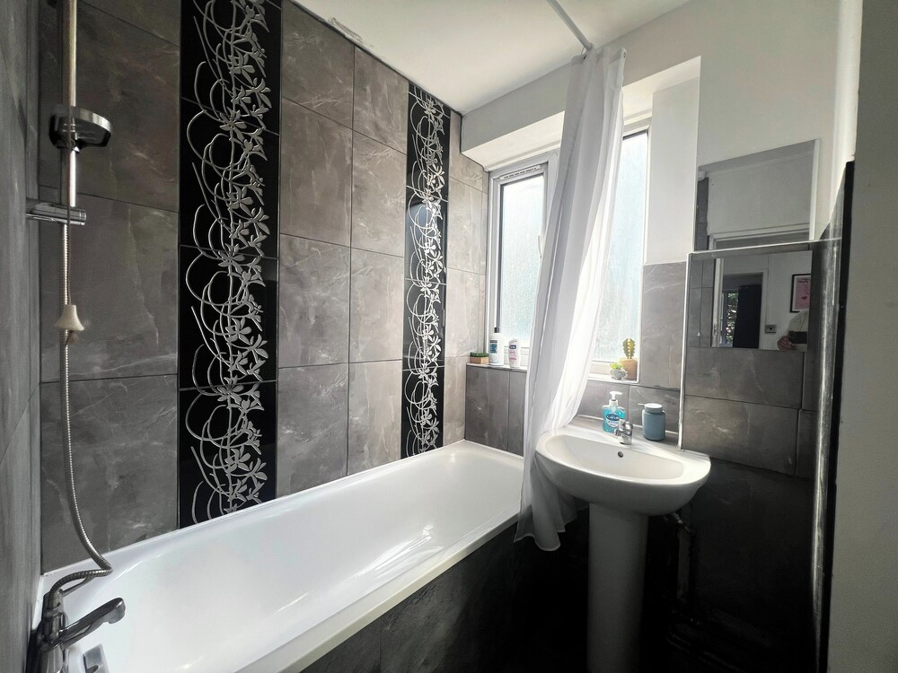 Paddington Modern Apartment With 3 Bedrooms