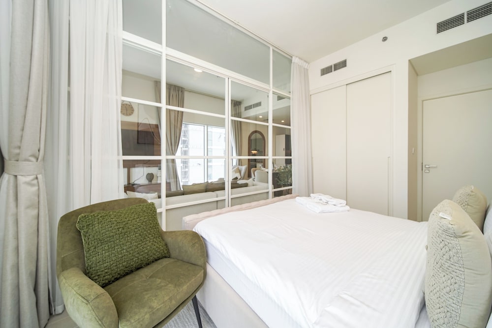 PVH - 2BR Golfville Dubai Hills