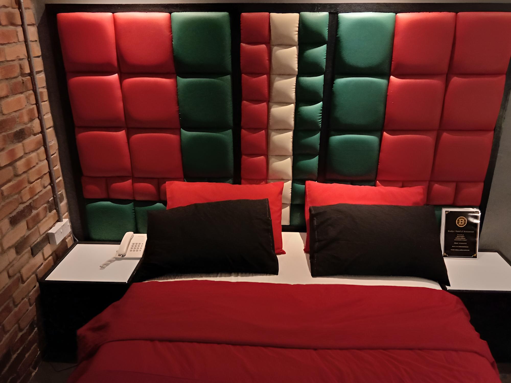 Bunker Hotel & Restaurant