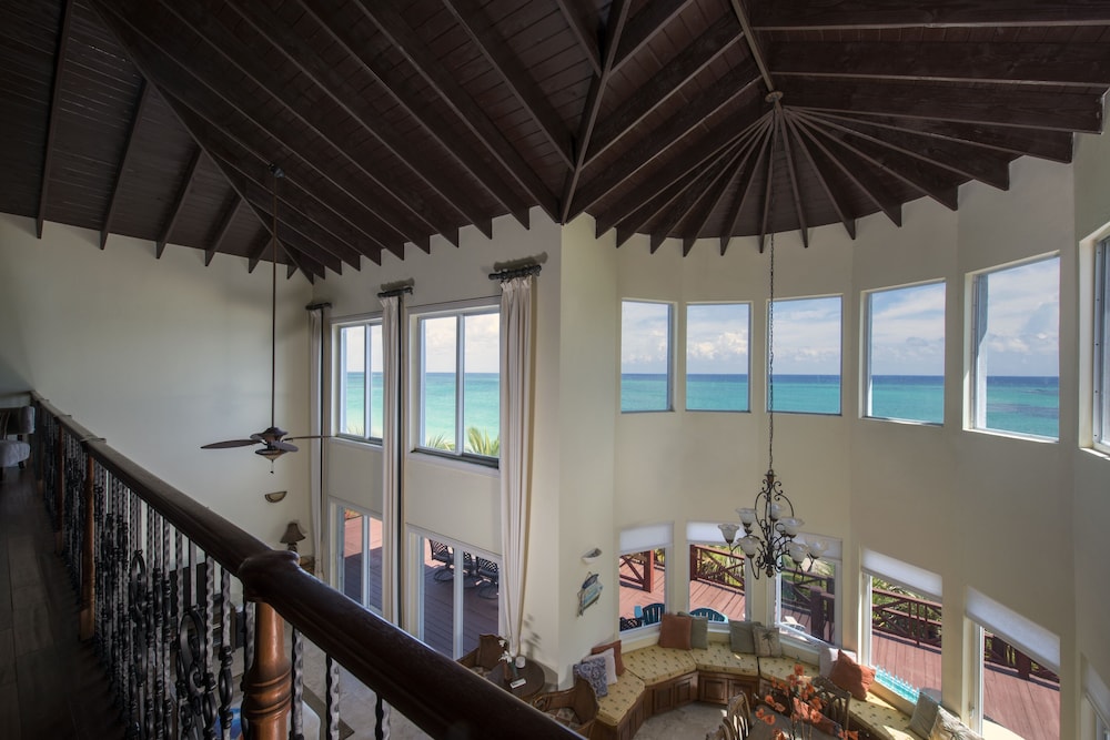 Palisades House 4 Bedroom Home - Property Image 4