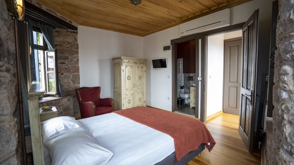 Pita Hotel Cunda view 5