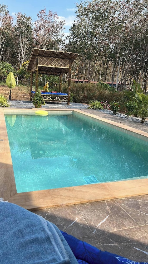 Baan ton mai 2 Bedrooms 400 m From the Beach