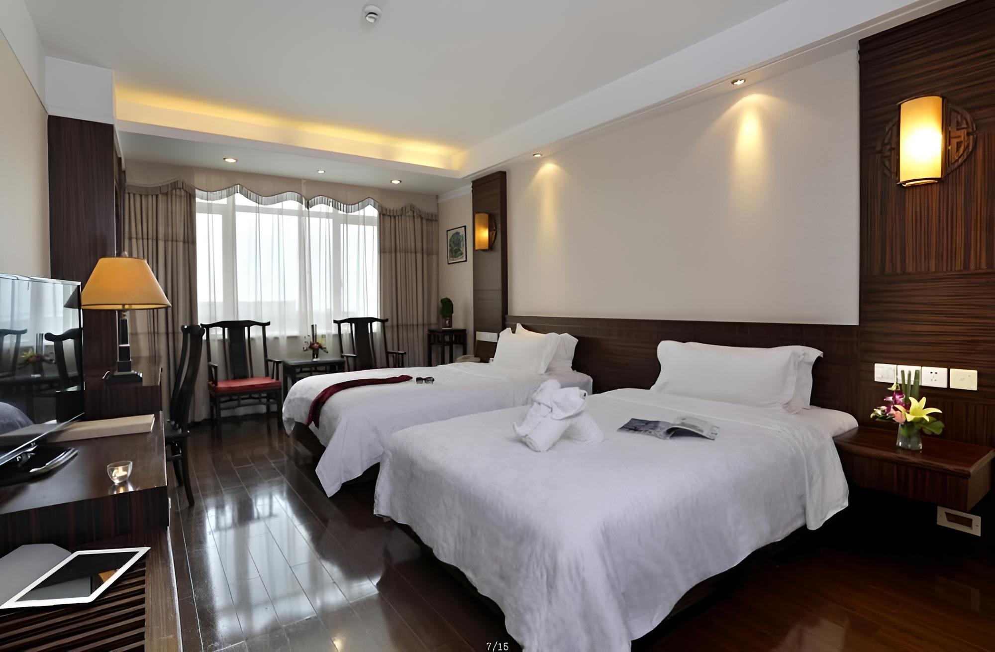Golden Lotus Herton Seaview Hotel - Haikou