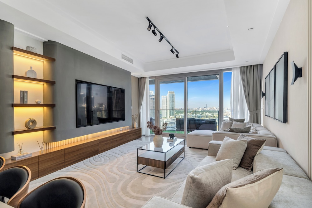 Roomszy Residences - Opera Grand