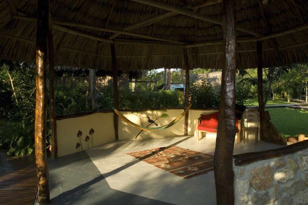 Cotton Tree Lodge
