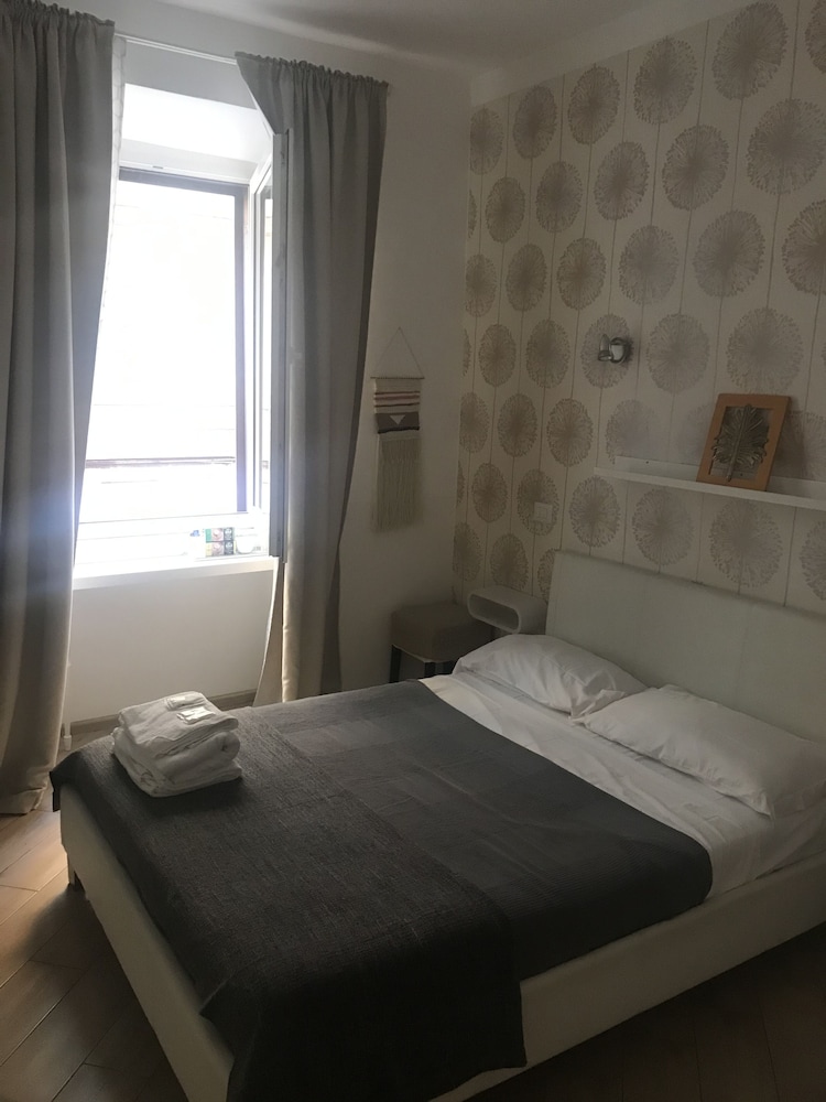 Vatican Vanity photo 5