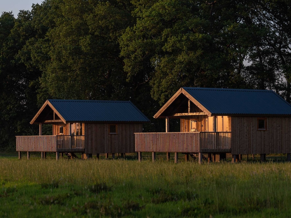 Lodge by Dutch Meadows With Scenic Veranda