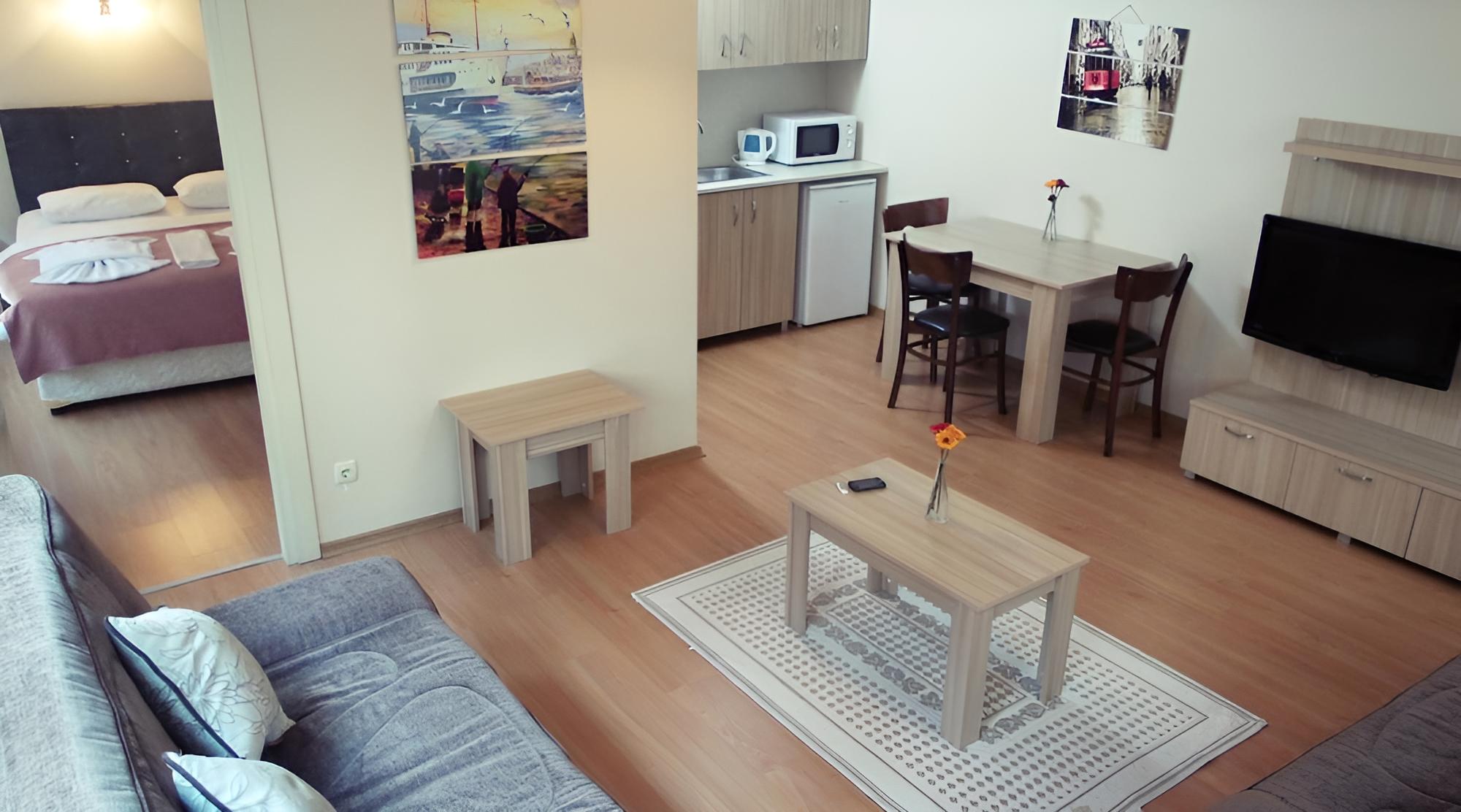 Atrium Suites