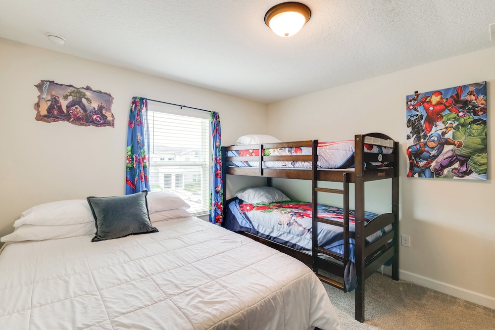 Pet Friendly! Townhome w/ Pool in Championsgate