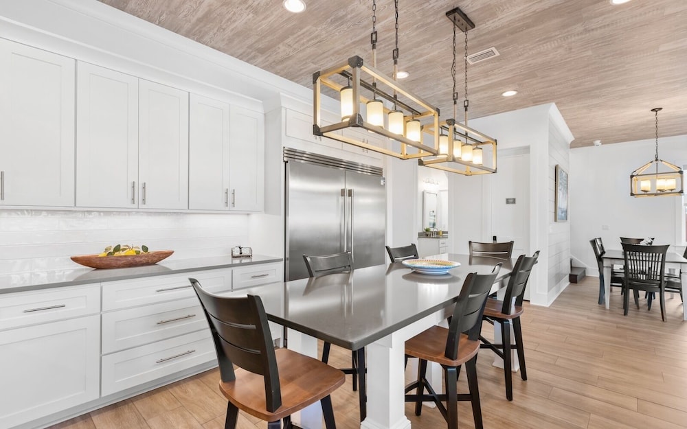 5BR Home w/ Private Heated Pool, Golf Cart, 4 Bikes, Near 30a!
