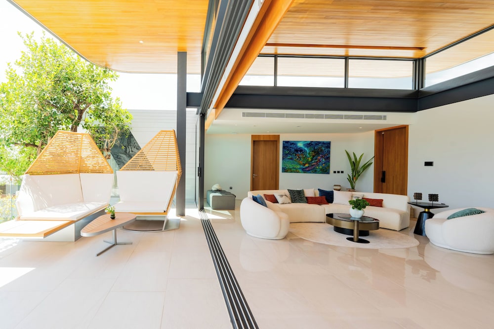 Zavaya Villa
