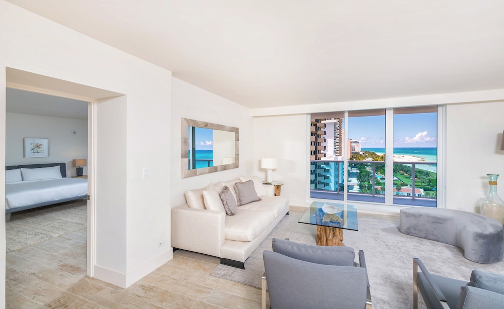 Luxury Vacation Rentals at 1 Hotel & Homes by LRMB