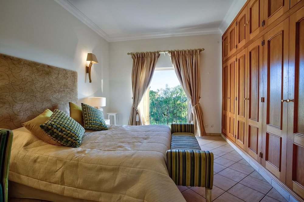 Casa Marta Three Bedroom Villa With sea Views