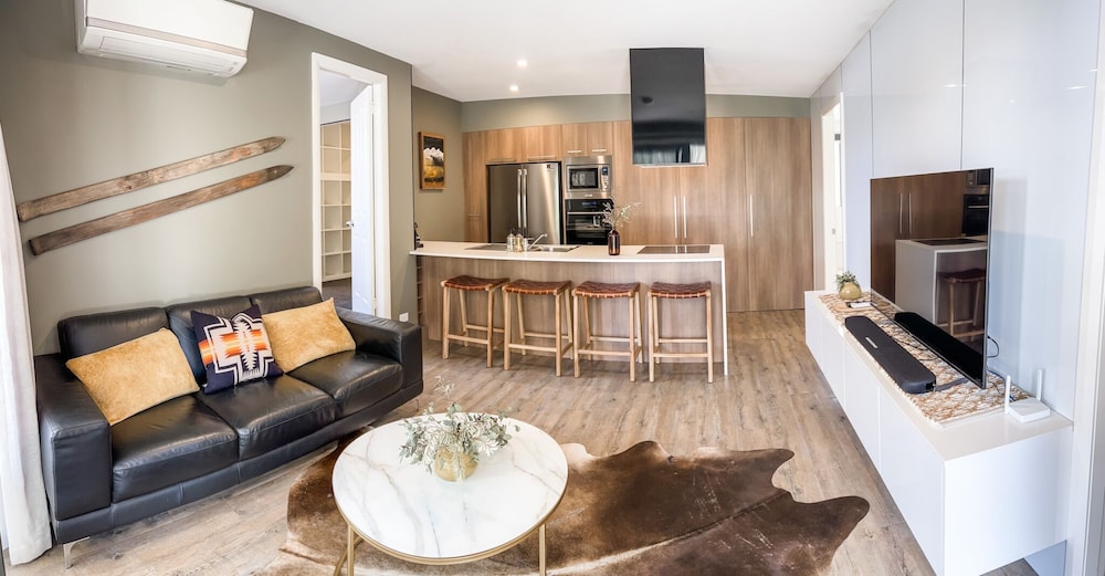 Hamilton House - Snowy Mountains