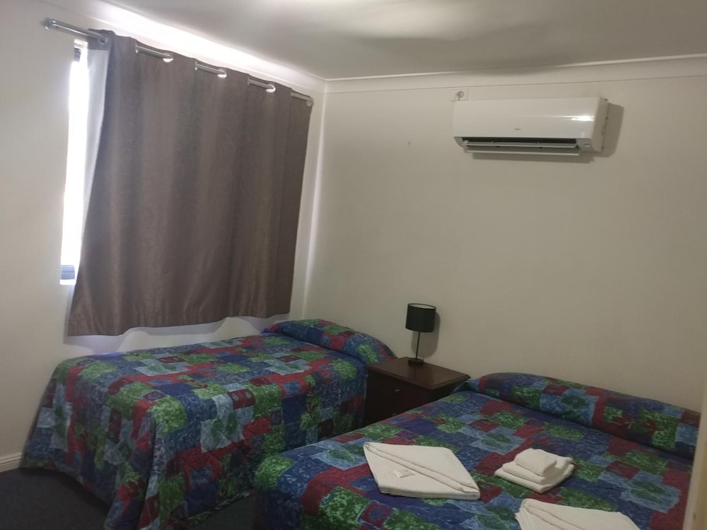 Linwood Lodge Motel