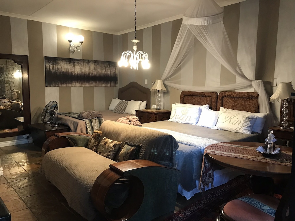 Waterhouse Guest Lodges 202 Lawley Street