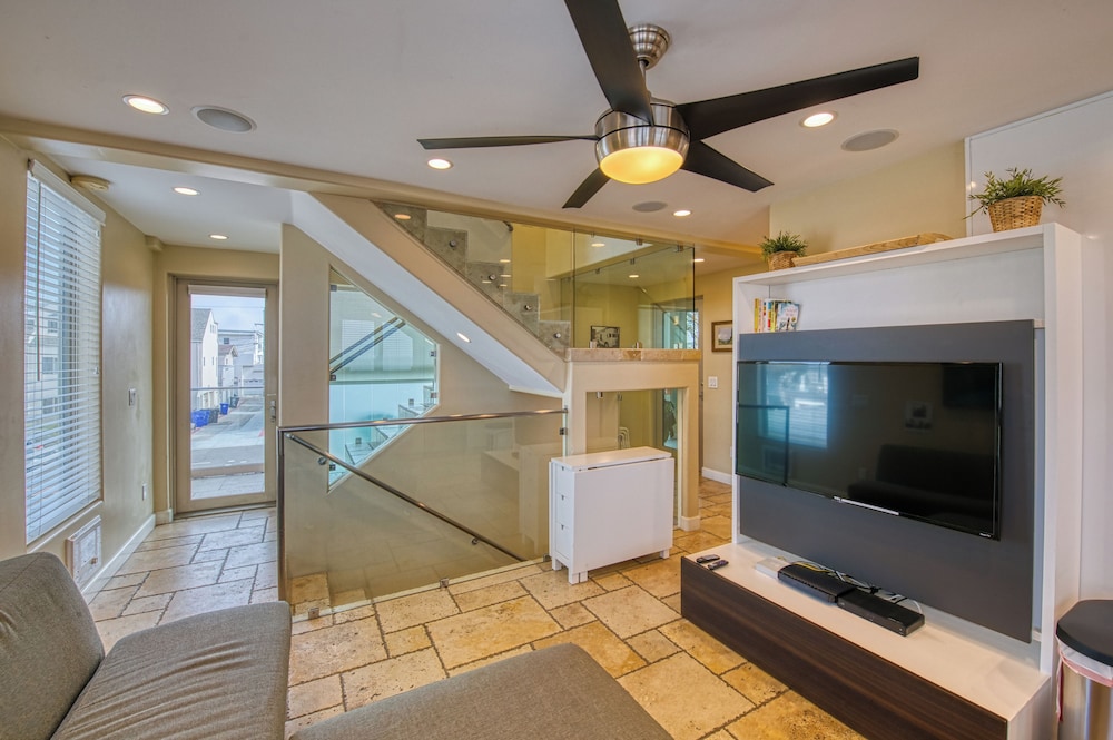 Ocean View Luxury 2