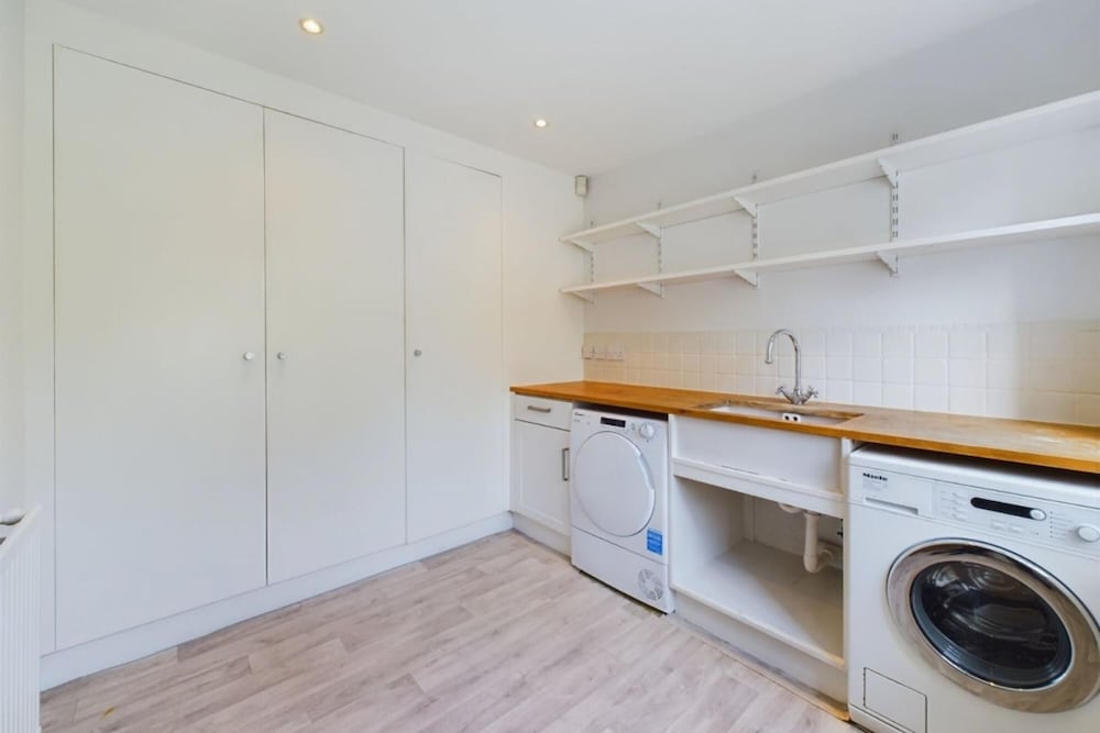 The Richmond Park Hideaway - Cozy 4bdr House With Garden Rooftop Terrace
