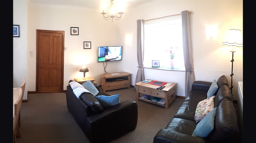 Darwin Cottage Self Catering in Elgin, photo 9