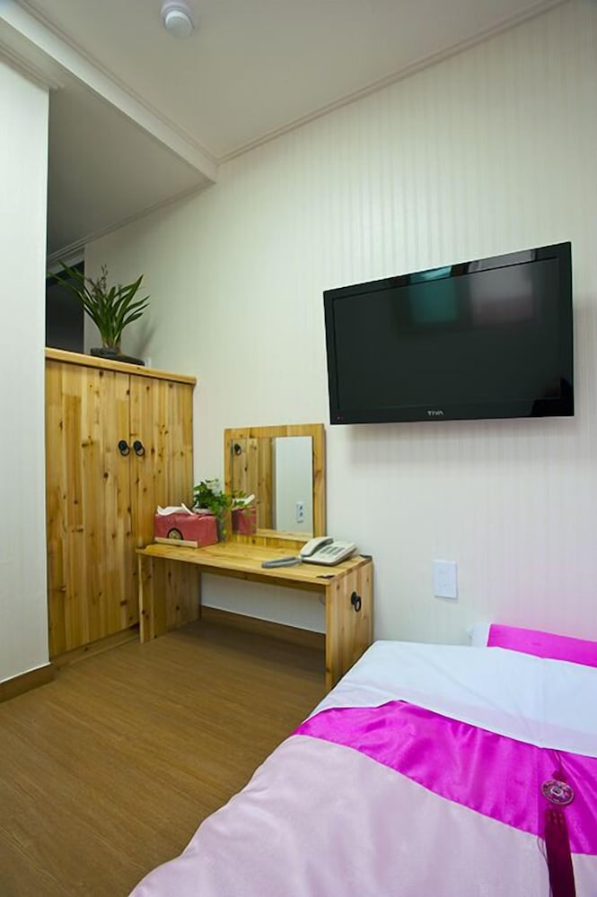 Myeongdong ECO House